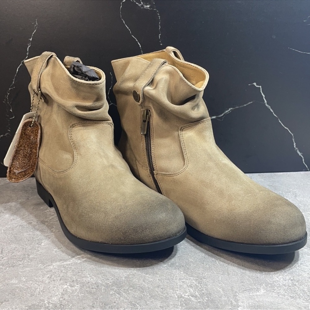 BIRKENSTOCK TAN ANKLE BOOTS